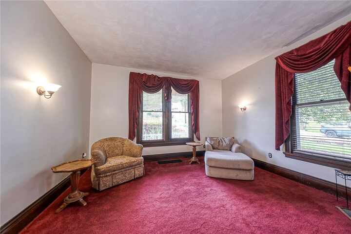Property Photo:  1508 Woodland Ave  PA 15116 
