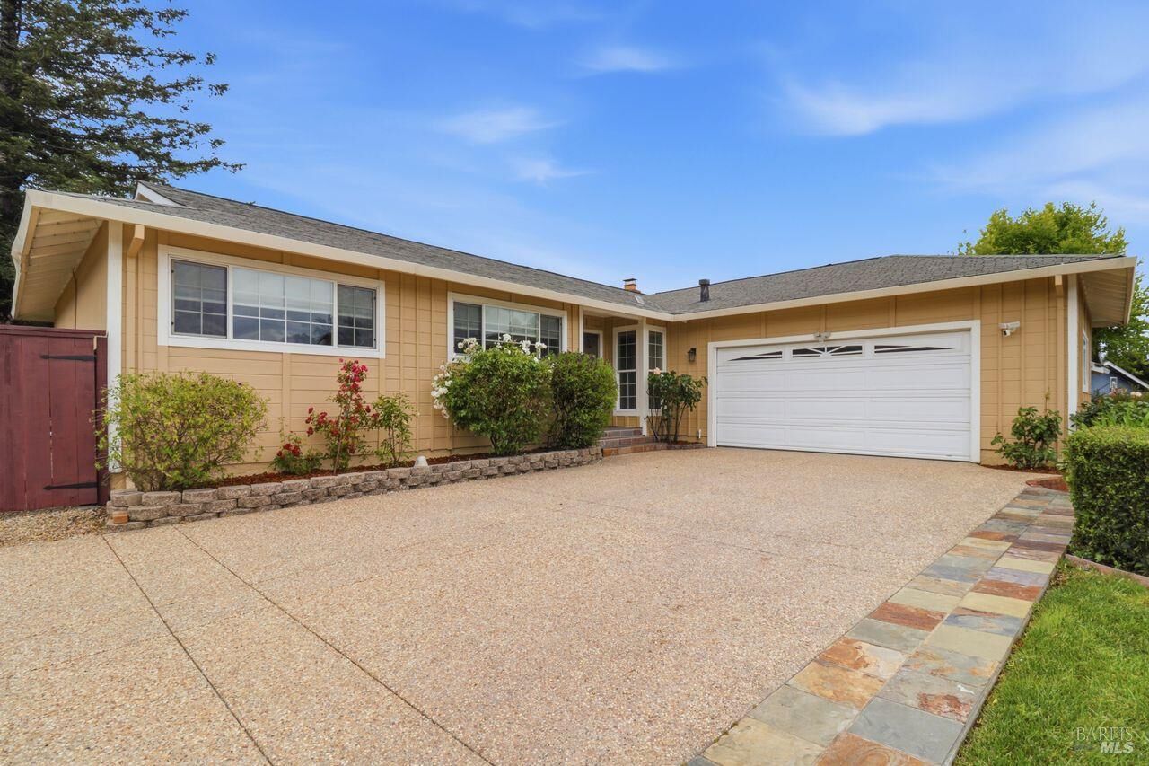 Property Photo: 288 San Carlos Way CA 94945