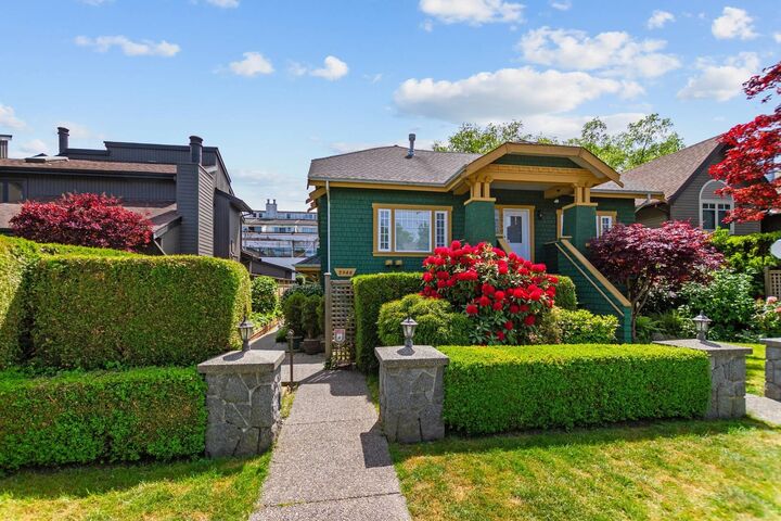 Property Photo: 2952 W 8th Avenue BC V6K 2C1