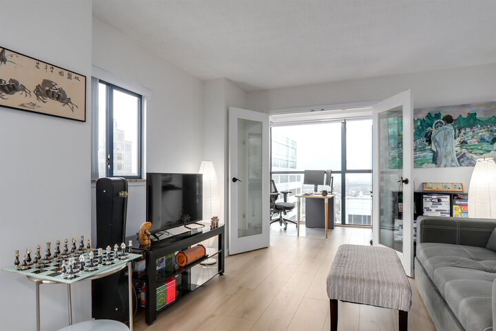 Property Photo: 1268 W Broadway 810 BC V6H 1G6