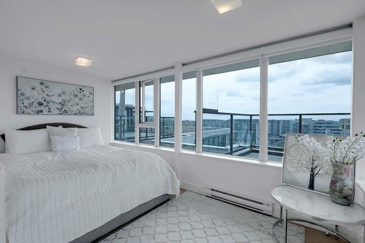 Property Photo:  7988 Ackroyd Road Ph1  BC V6X 0K6 