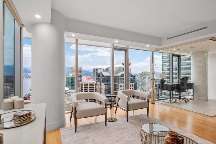 Property Photo:  667 Howe Street 2X02  BC V6C 2T4 