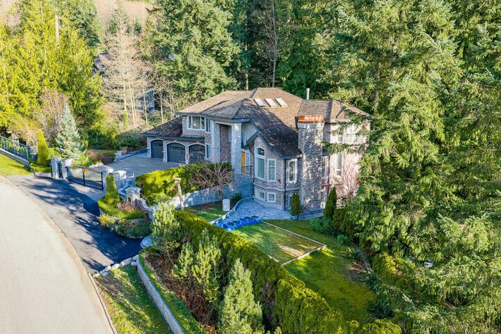 Property Photo: 188 Wyndham Crescent BC V3H 4X9