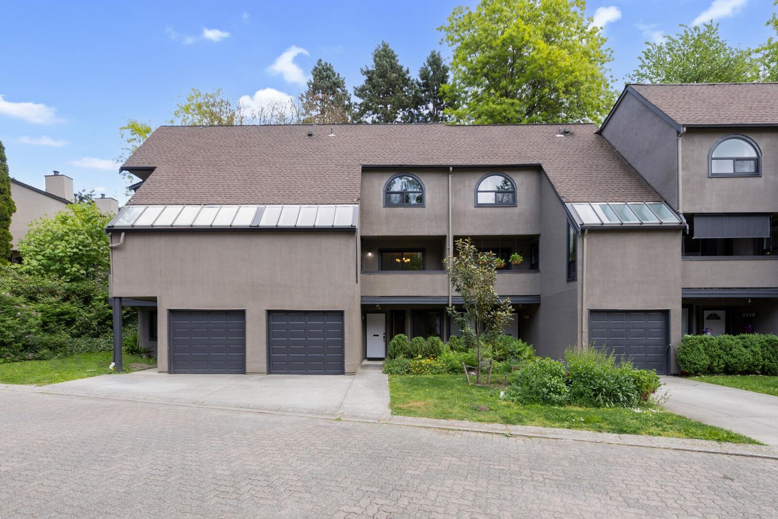 Property Photo:  8526 Woodtrail Place  BC V5A 4A9 