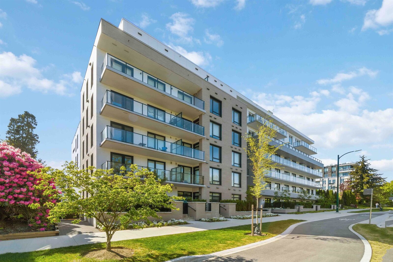 Property Photo:  6859 Cambie Street 310  BC V6P 0M4 