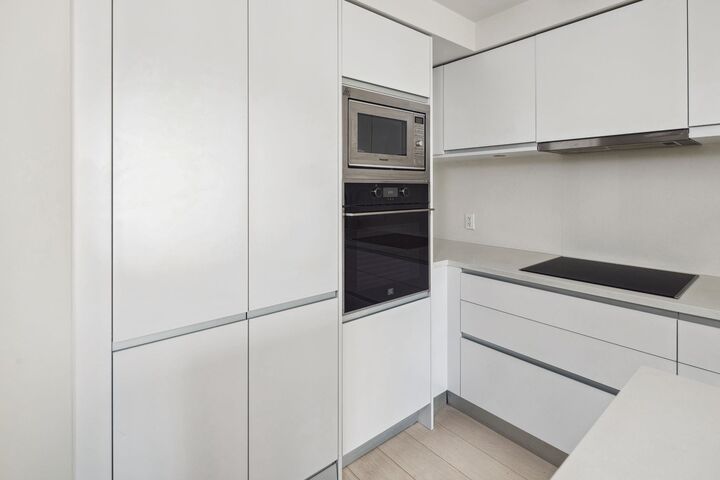 Property Photo:  180 E 2nd Avenue 611  BC V5T 0K4 