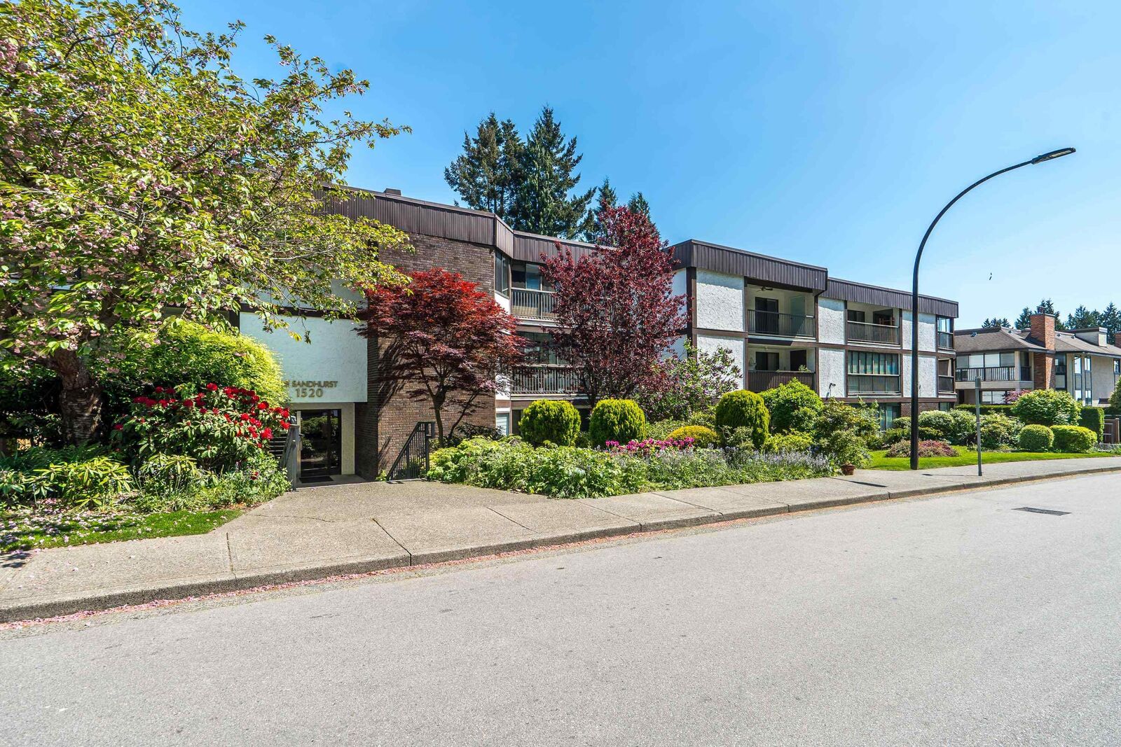 Property Photo:  1520 Vidal Street 105  BC V4B 3T7 