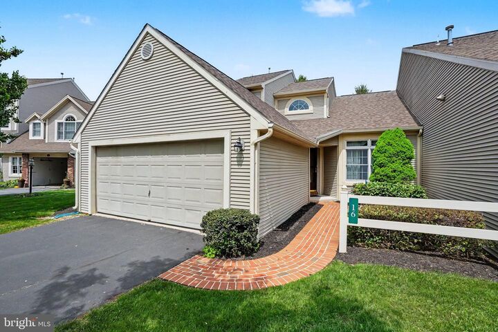 Property Photo: 16 Liberty Court PA 17015