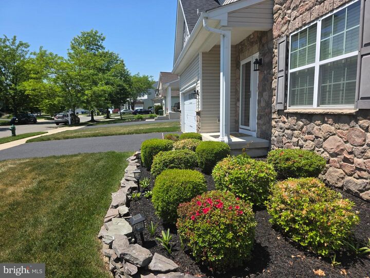 Property Photo:  53 Buckeye  NJ 08085 