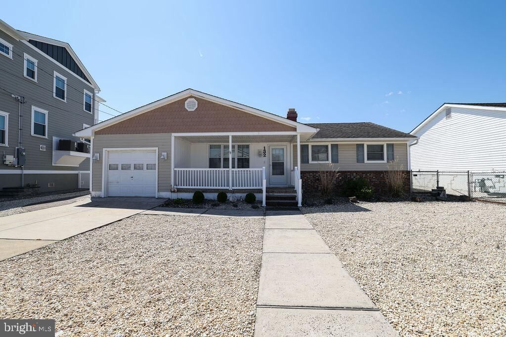 Property Photo:  132 E Navasink Drive  NJ 08087 
