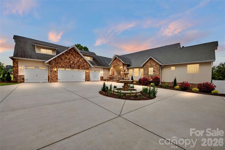 Property Photo:  4511 Howey Farms Drive  NC 28173 