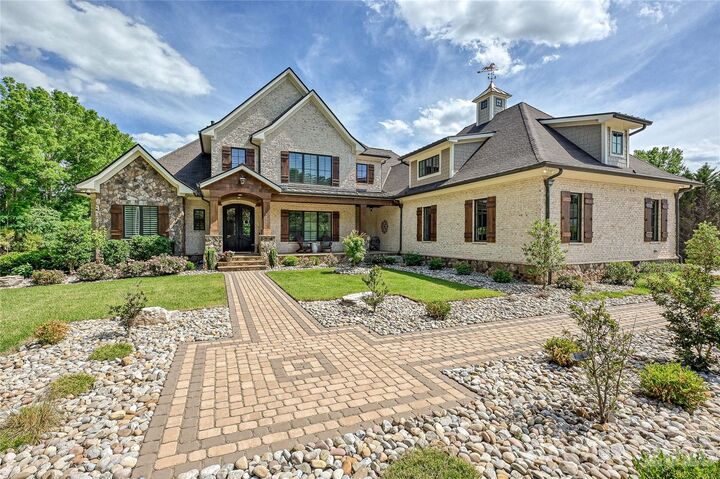 Property Photo:  1430 Rosehill Drive  NC 28173 