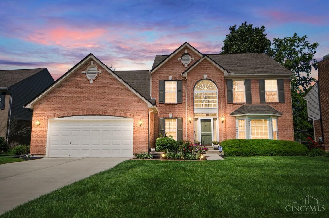 Property Photo: 10210 Meadowknoll Drive OH 45140