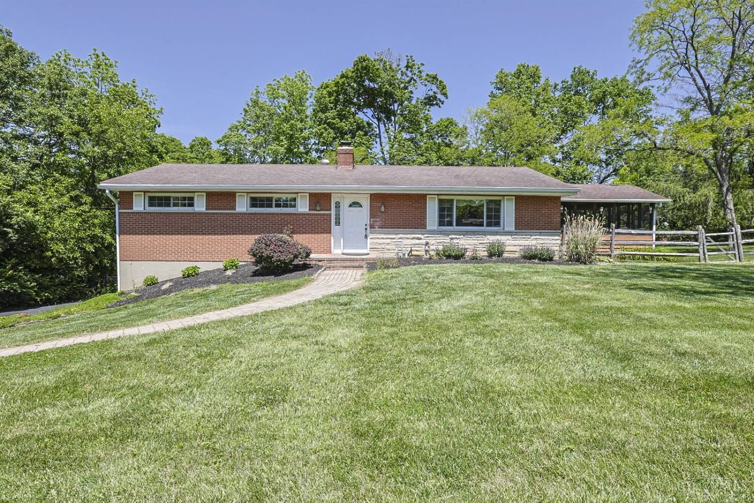 Property Photo:  724 Pine Ridge Road  OH 45150 