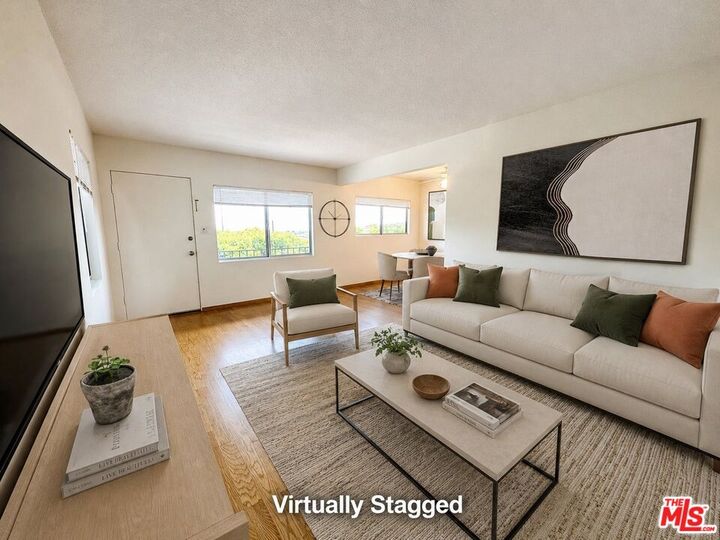 Property Photo:  623 Ashland Ave  CA 90405 
