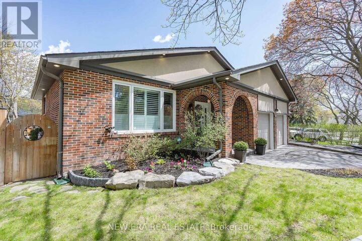 Property Photo:  3515 Gallager Drive  ON L5C 2N2 