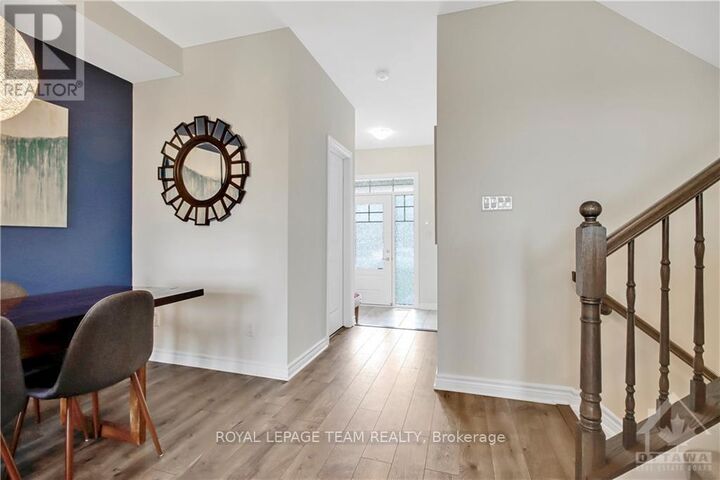 Property Photo:  243 Kimpton Drive  ON K2S 0B9 