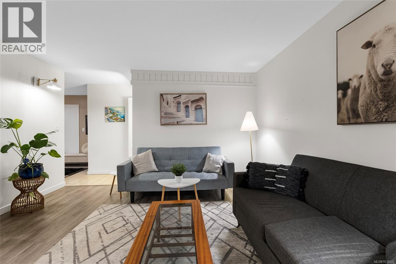 Property Photo:  1875 Lansdowne Road 103  BC V8P 1A9 
