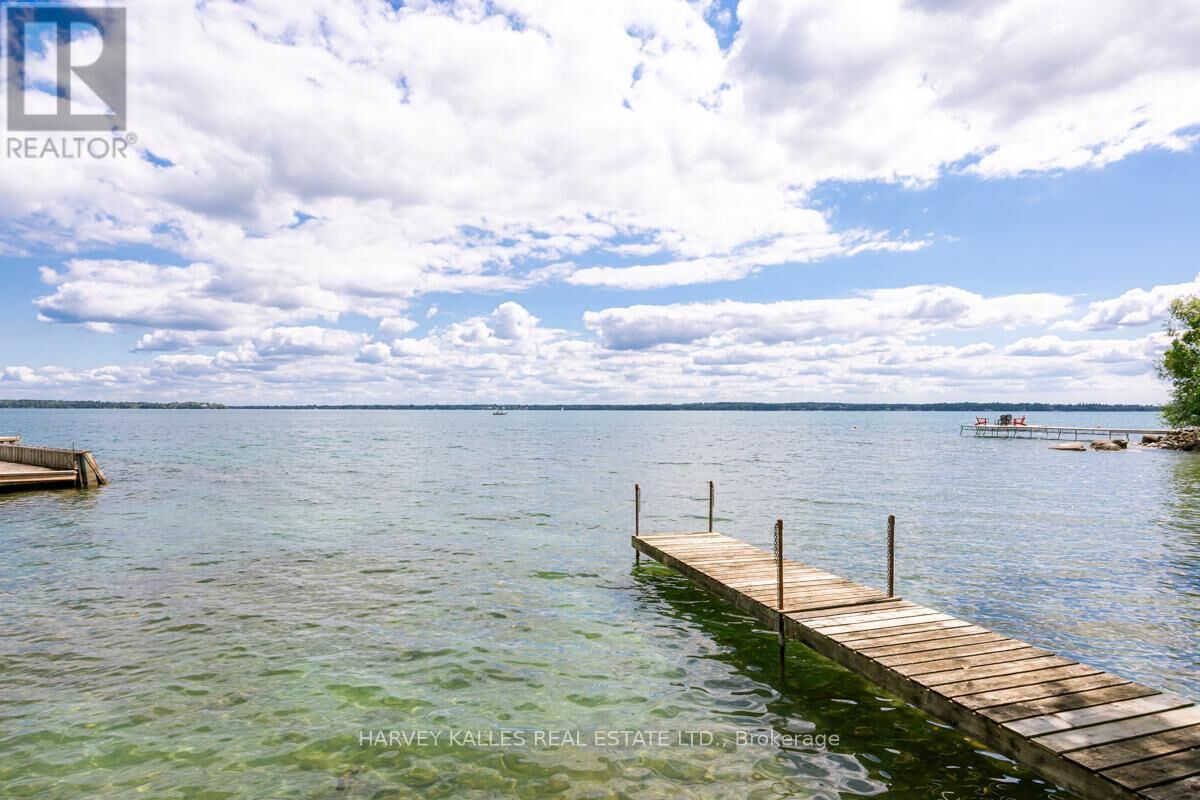Property Photo:  607 Cedarvale Drive  ON L9S 4L1 