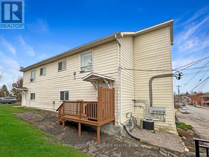 Property Photo:  91 St. Lawrence Street East  ON K0K 2K0 