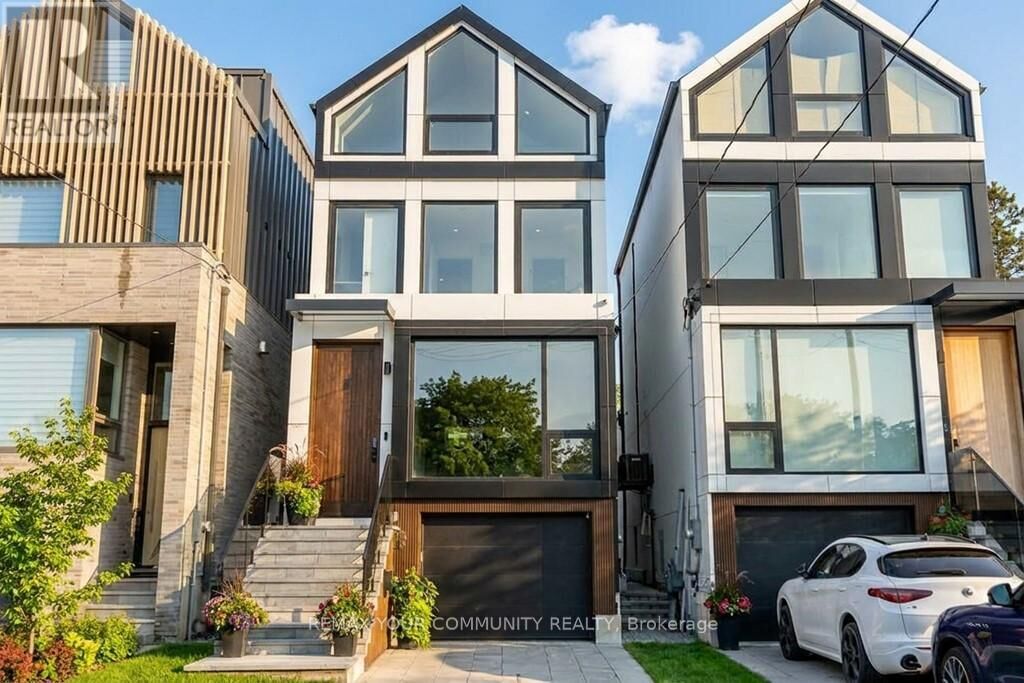 Property Photo:  2970A Bayview Avenue  ON M2N 5K7 