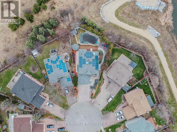 Property Photo:  32 Plover Place  ON L6W 4C4 