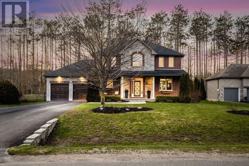 Property Photo:  12 Lloyd Cook Drive East  ON L0L 1Y3 