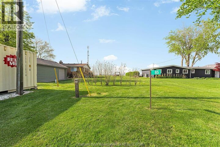 Property Photo:  85 Island Crescent  ON N0P 2L0 