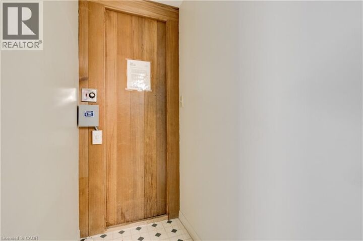 Property Photo: 18 Holborn Court 104 ON N2A 4A1