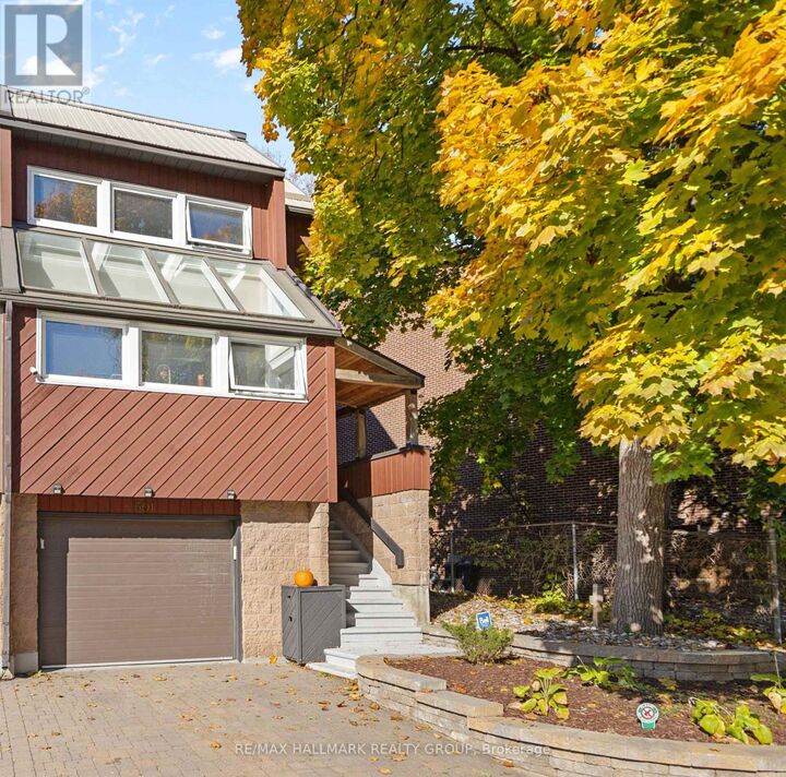 Property Photo:  501 Wilbrod Street  ON K1N 5R4 