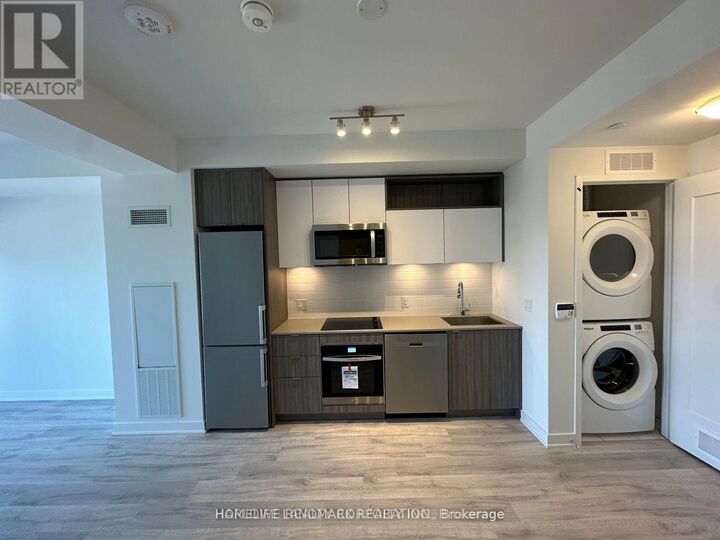 Property Photo:  70 Princess Street 1609  ON M5A 0X6 