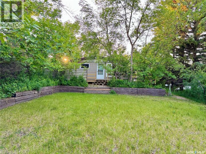 Property Photo:  1192 Grand Avenue  SK S2V 1A2 