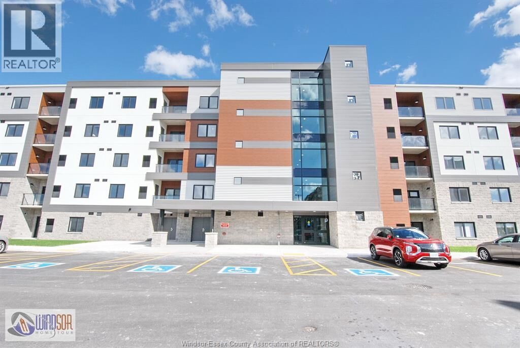 Property Photo:  2550 Sandwich West Parkway 318  ON N9H 0N4 