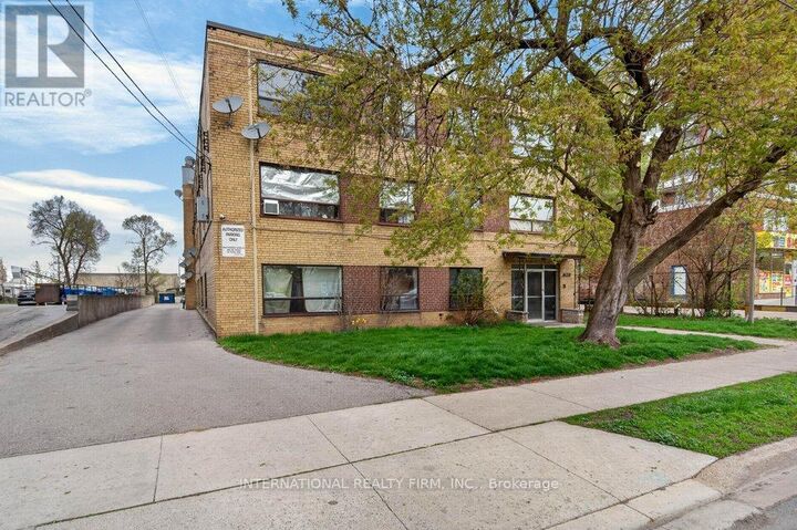 Property Photo:  295 Melvin Avenue 303  ON L8H 2K6 