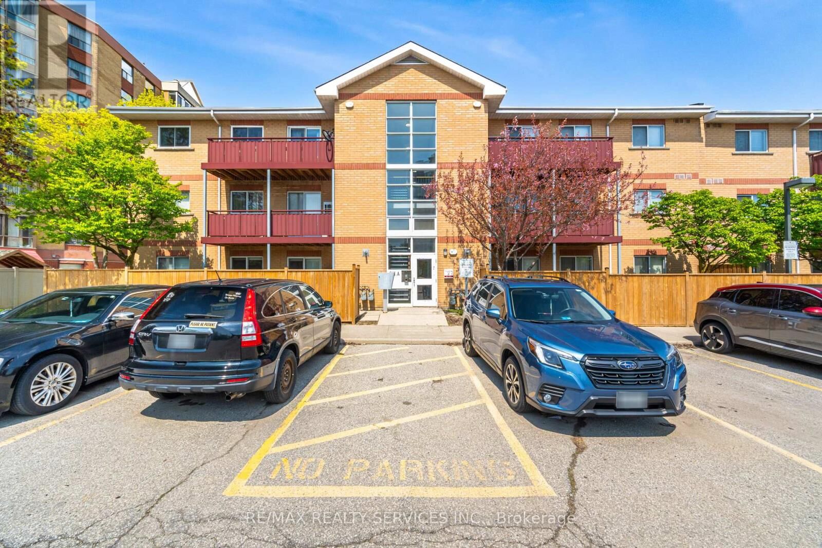 Property Photo:  211 Forum Drive 110A  ON L4Z 4C1 