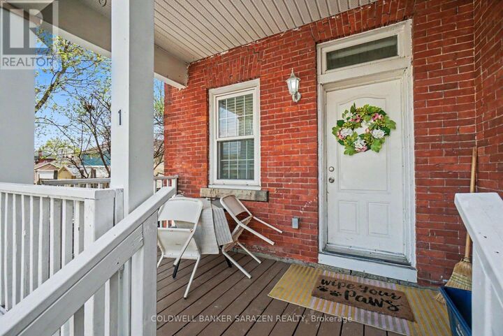 Photo de la propriété: 1308 Shillington Avenue ON K1Z 8A5