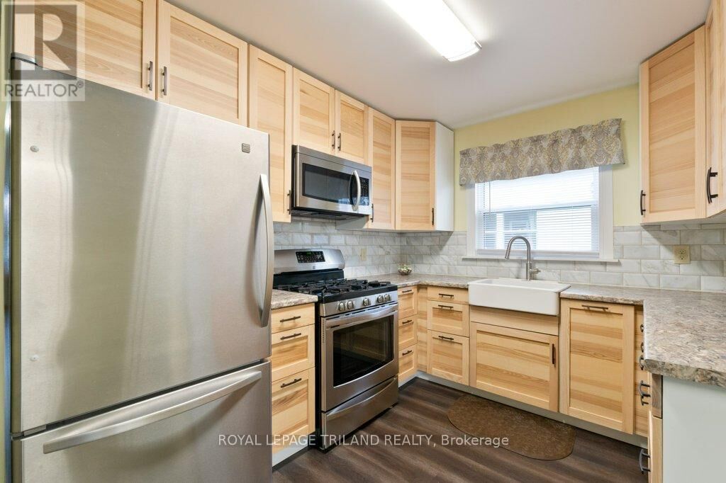 Property Photo: 21 Mariam Street ON N5P 1W9