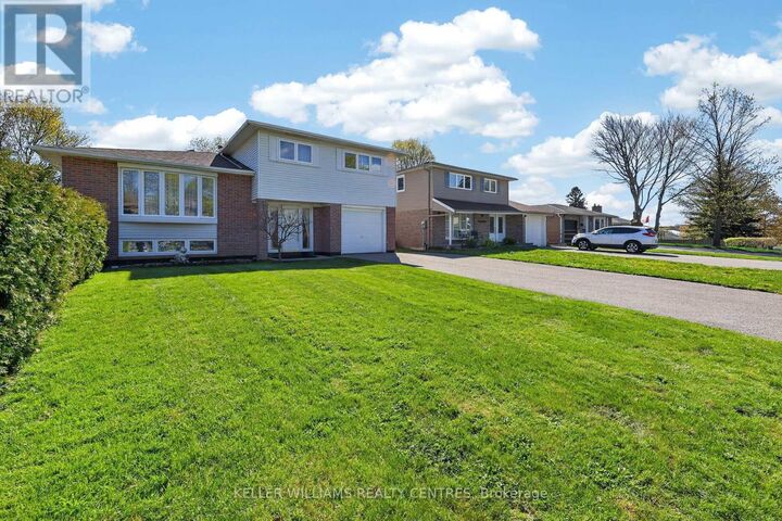 Property Photo:  13 Laurentide Avenue  ON L4G 3B3 