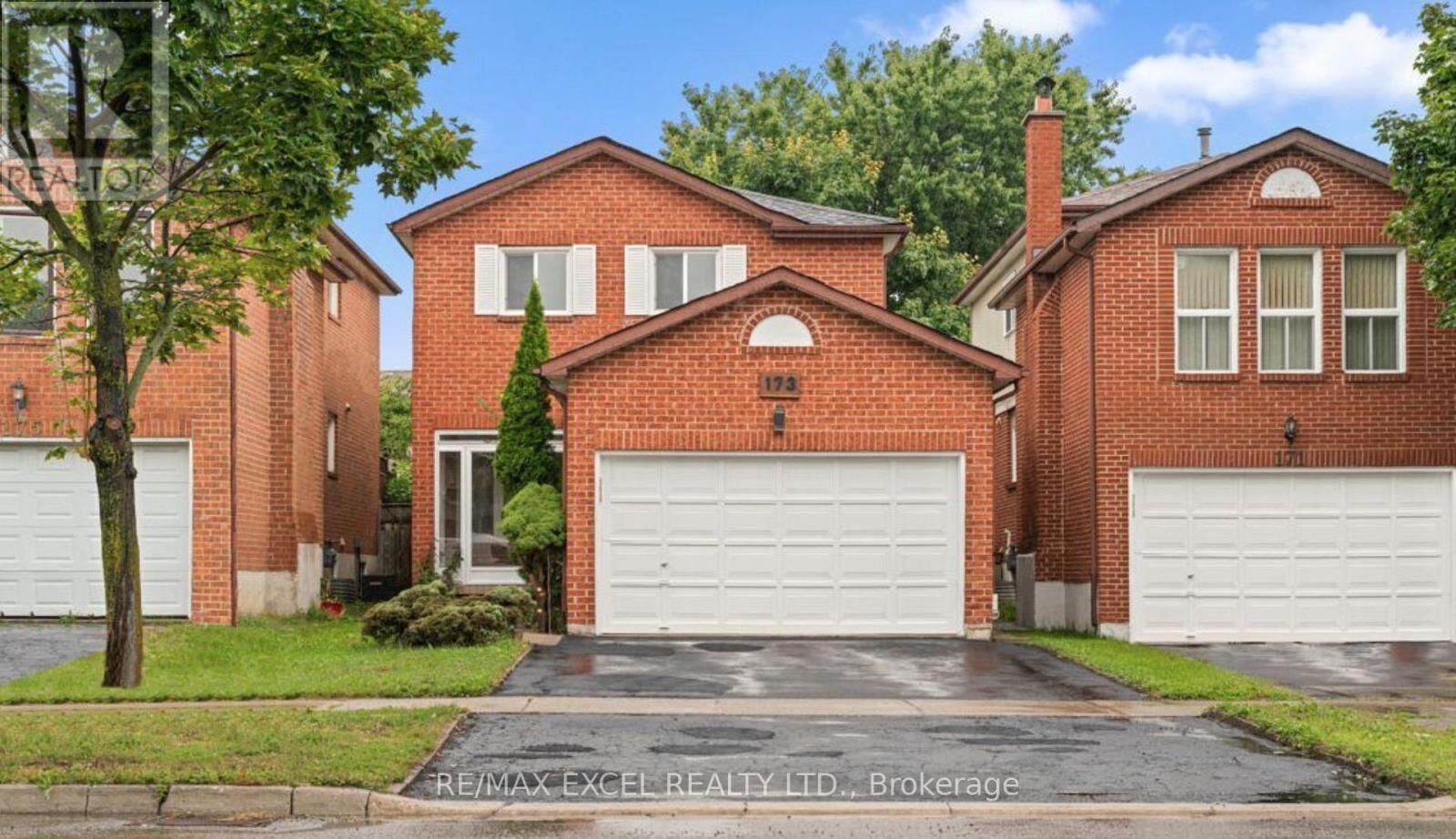 Property Photo:  173 Kersey Crescent Main  ON L4C 8X7 