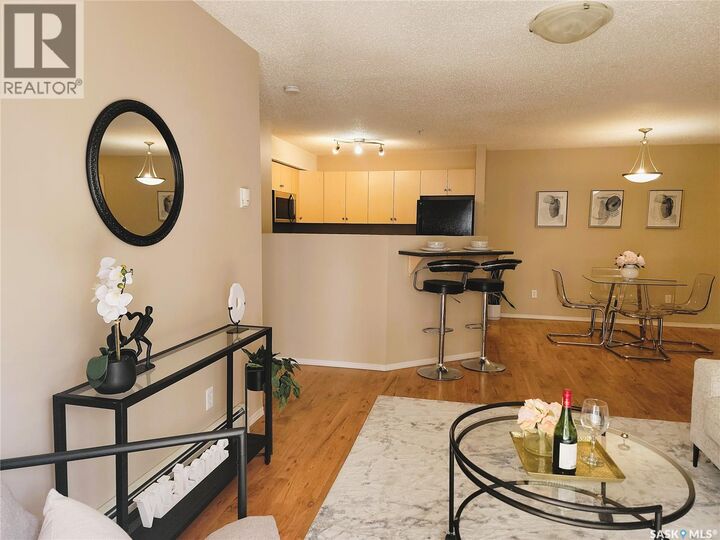 Property Photo:  204 303 Lowe Road  SK S7S 1P2 