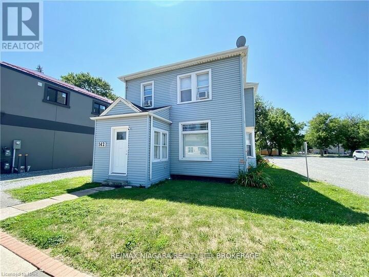 Property Photo:  142 Main Street West Rear Unit  ON L3K 3V2 