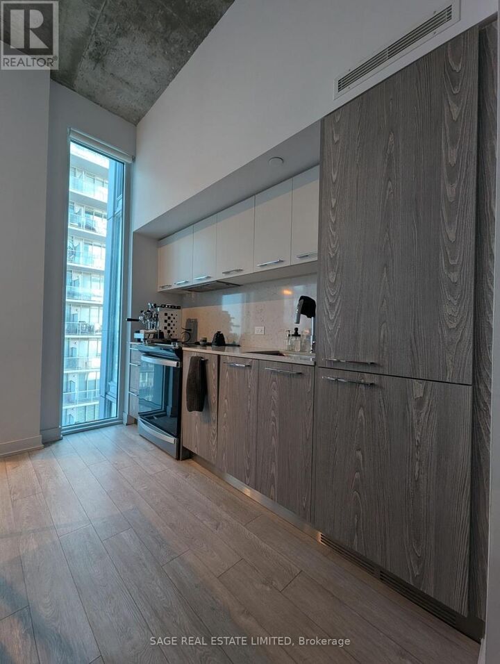 Property Photo:  15 Baseball Place 502  ON M4M 0E6 