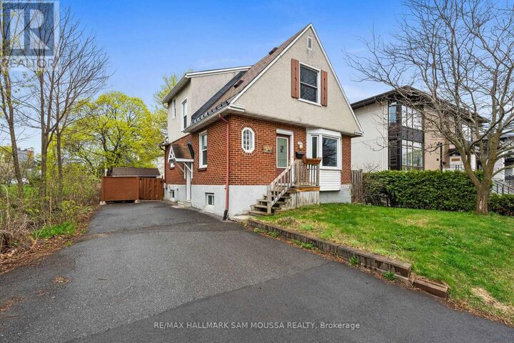 Property Photo:  378 Byron Avenue  ON K1Z 6Z2 
