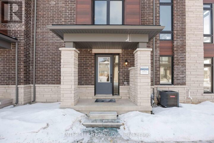 Property Photo: 43 Griffith Street ON L4G 4A6