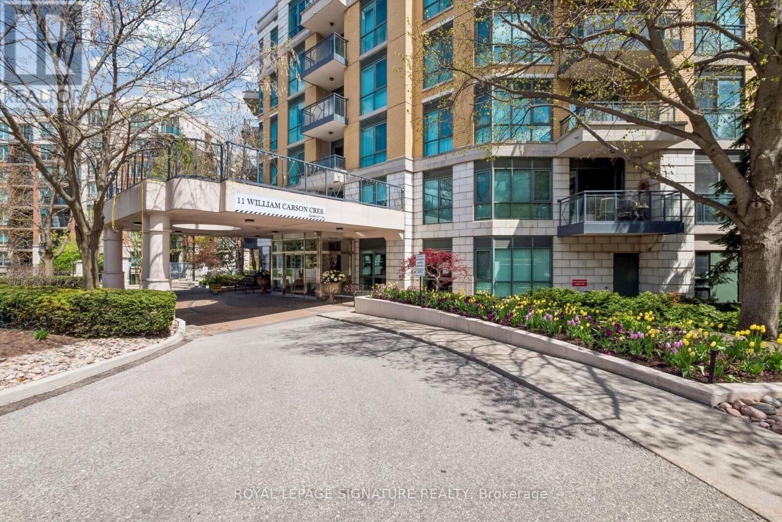 Property Photo:  11 William Carson Crescent 317  ON M2P 2G1 