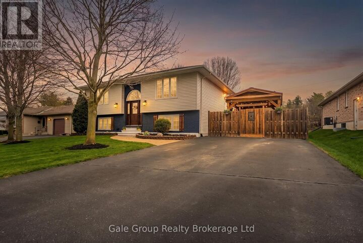 Property Photo:  22 Lorraine Avenue  ON N4G 4V3 