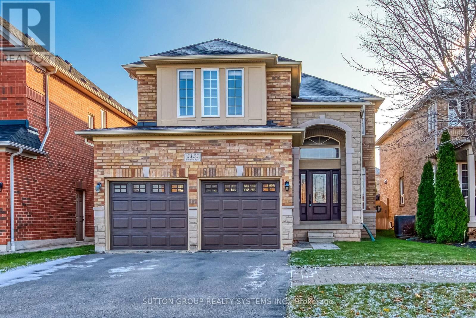 Property Photo:  2132 Pine Glen Road  ON L6M 5B4 