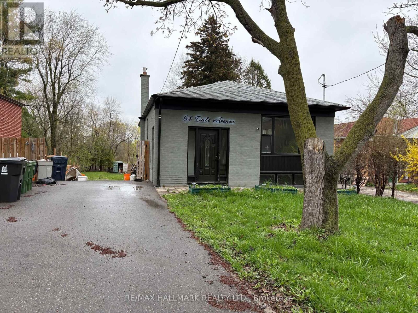 Property Photo:  64 Dale Avenue  ON M1J 3J5 