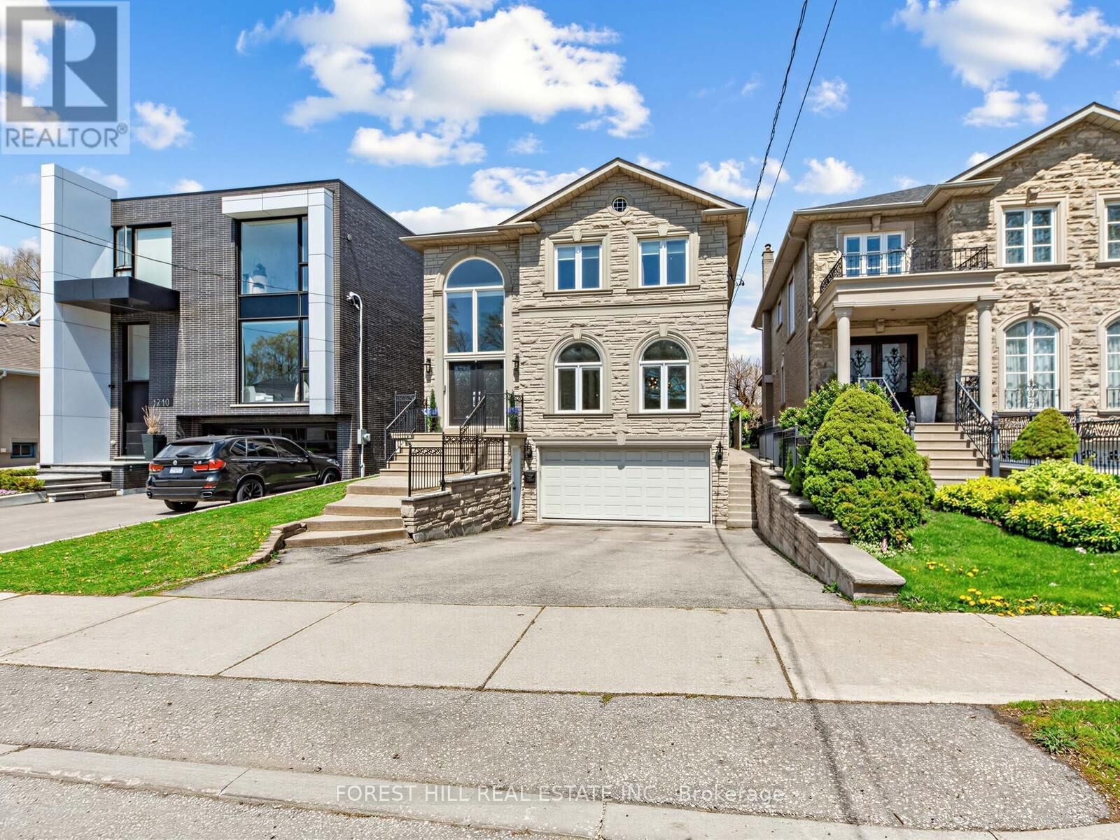 Property Photo:  1208 Glencairn Avenue  ON M6B 2B5 
