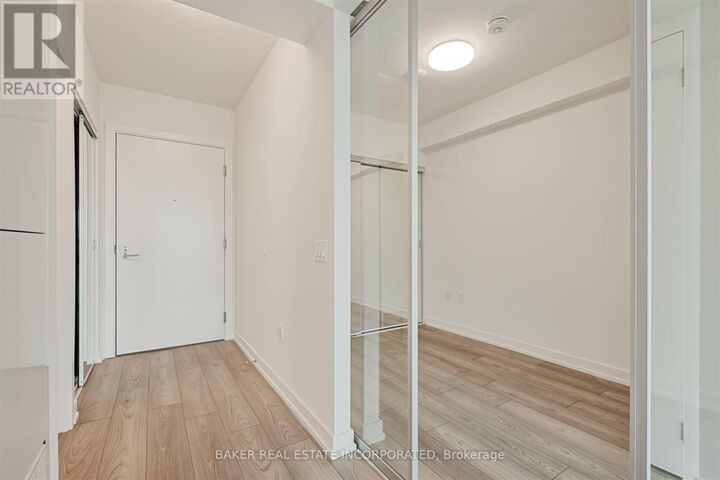 Property Photo:  223 Redpath Avenue 3005  ON M4P 0E8 